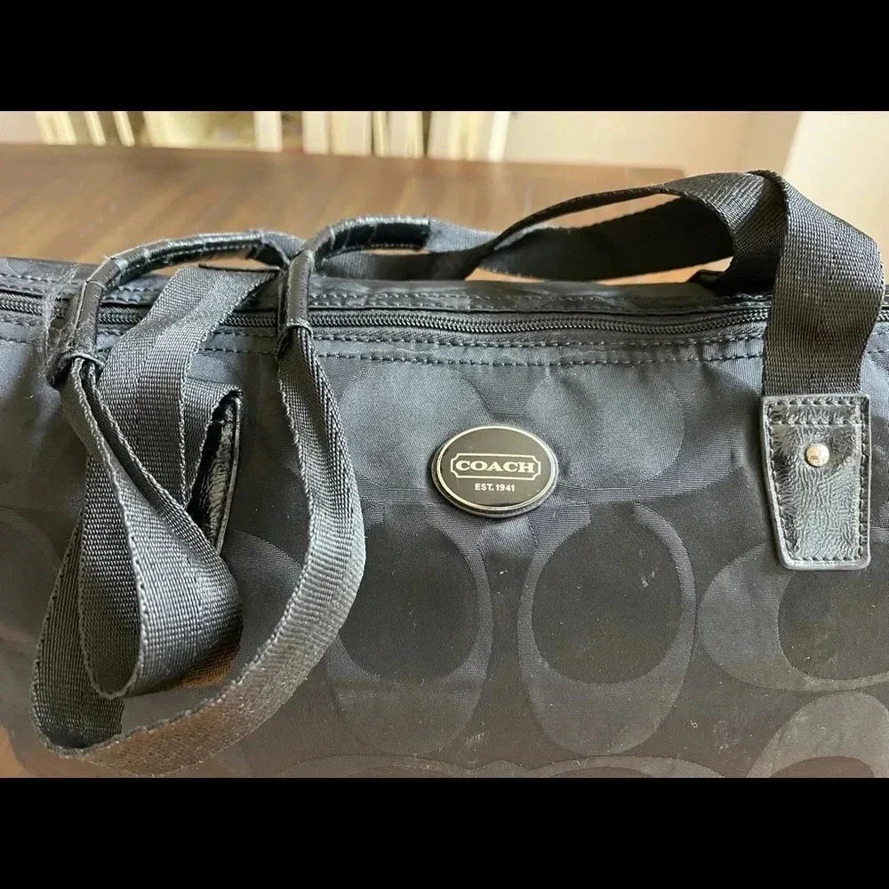 Coach logo tote bag